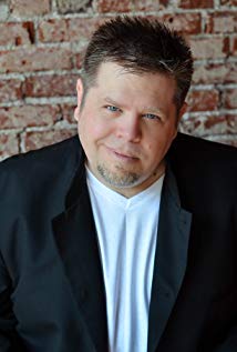 MV5BODdlOTBjYWMtM2RkZi00OGQyLWE4MjYtZTBmMDNhYzE1ZDBlXkEyXkFqcGdeQXVyNTMxNDE3OTQ@._V1_UX214_CR0,0,214,317_AL_